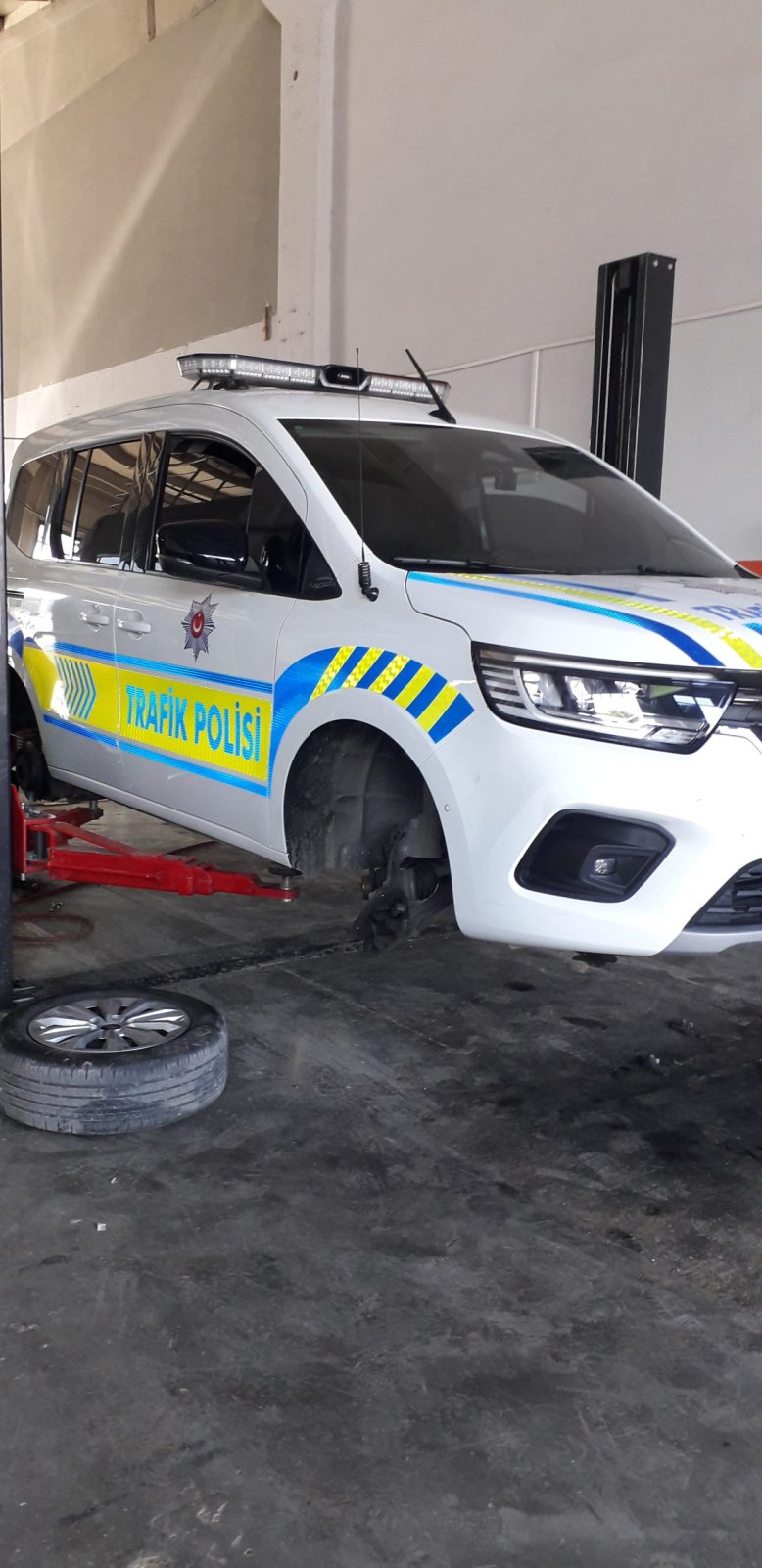 Eurorepar Car Servis · Kayra Otomotiv – Düzce Oto Tamir Servisi iş fotoğrafı 3